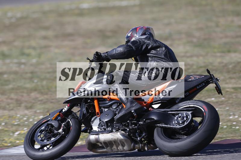 /35 07.08.2026  Discover the Bike ADR/Race 3 rot/72